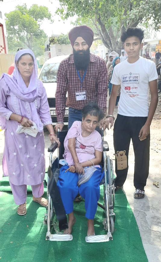 ਵੋਟਾਂ ਨੂੰ ਲੈ ਕੇ ਔਰਤਾਂ, ਬਜ਼ੁਰਗਾਂ ਤੇ ਦਿਵਿਆਂਗਜਨ ’ਚ ਦਿਸਿਆ ਵਿਸ਼ੇਸ਼ ਉਤਸ਼ਾਹ